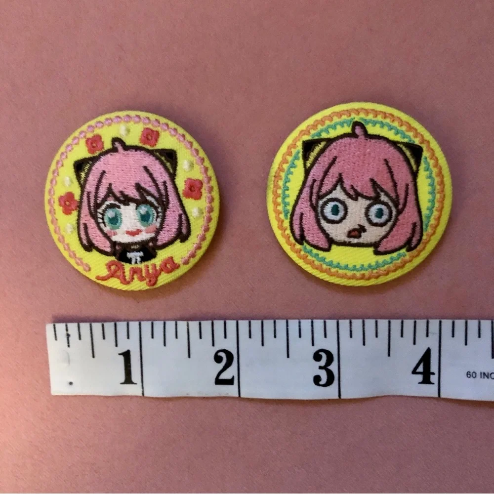 2 Spy Family Anya Embroidered Pin Badges Japan Kawaii Anime Manga Hot Topic - Picture 3 of 7